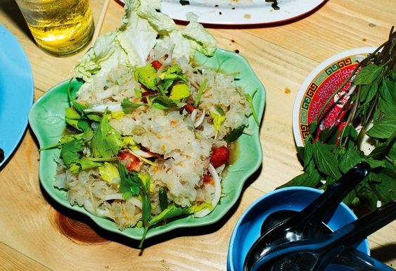 Instant-noodle salad (Yam mama)