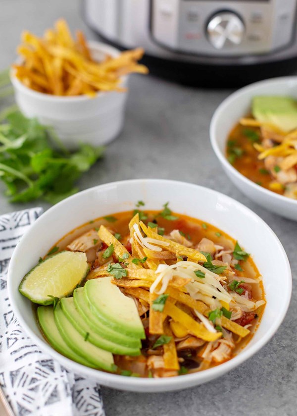 Instant Pot chicken tortilla soup