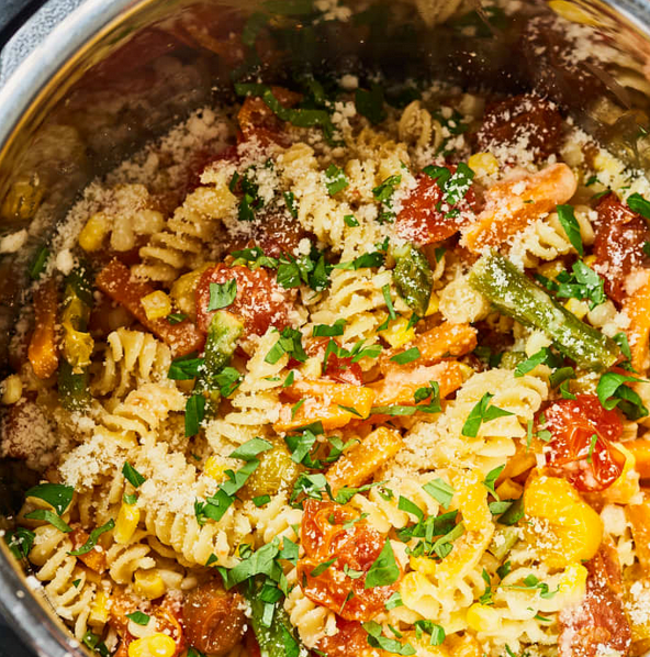 Instant Pot pasta primavera
