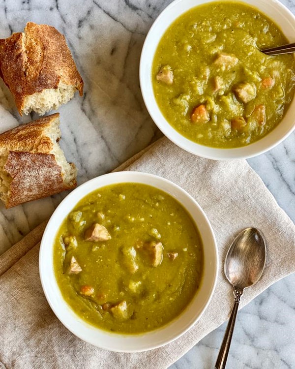Instant Pot split pea soup