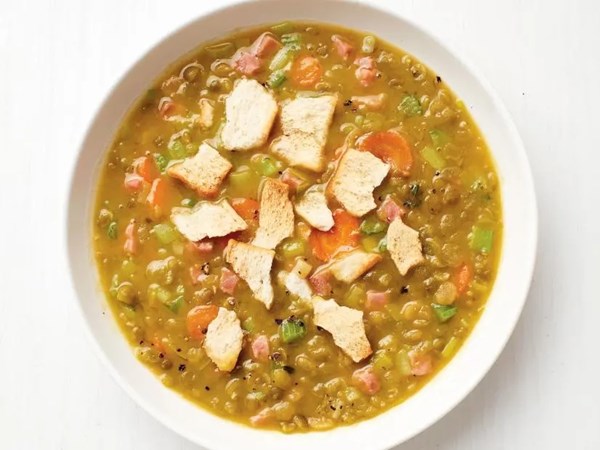 Instant Pot split pea soup
