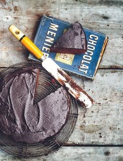 Intense Guinness chocolate cake with chocolate icing and fine sea salt