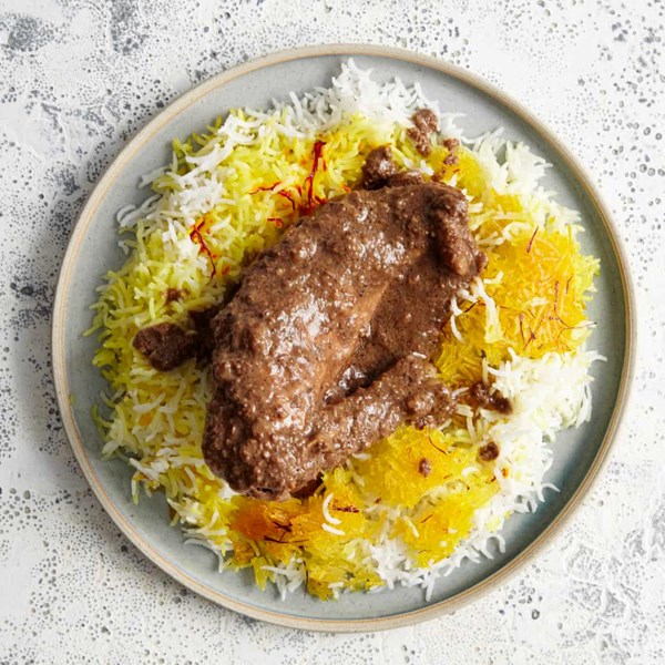 Iranian chicken in walnut and pomegranate sauce