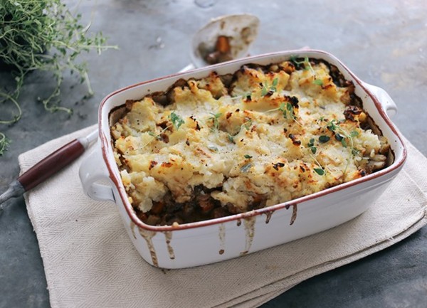 Irish beef steak, thyme and onion pie with celeriac mash