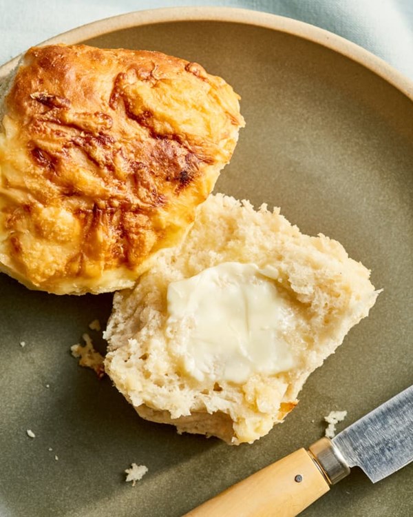 Irish cheddar potato rolls