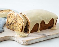 Irish cream loaf cake [Irish cream glaze]