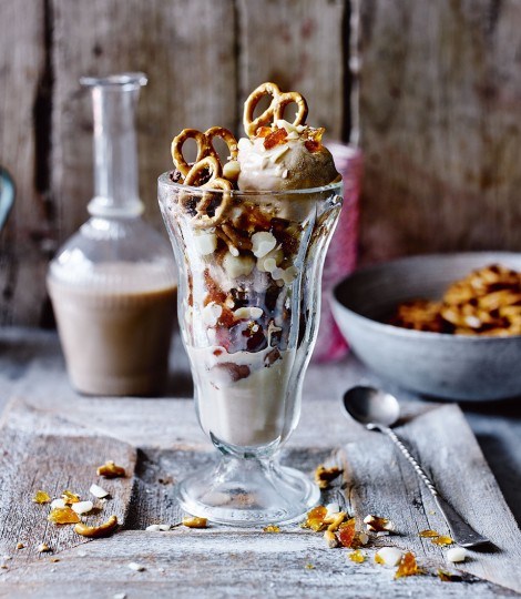 Irish cream sundae with caramelised macadamias and pretzels