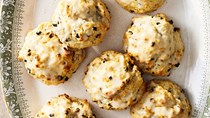 Irish soda scones