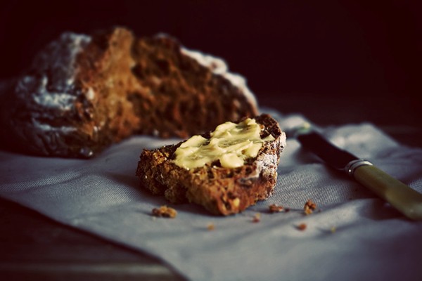 Irish treacle soda bread