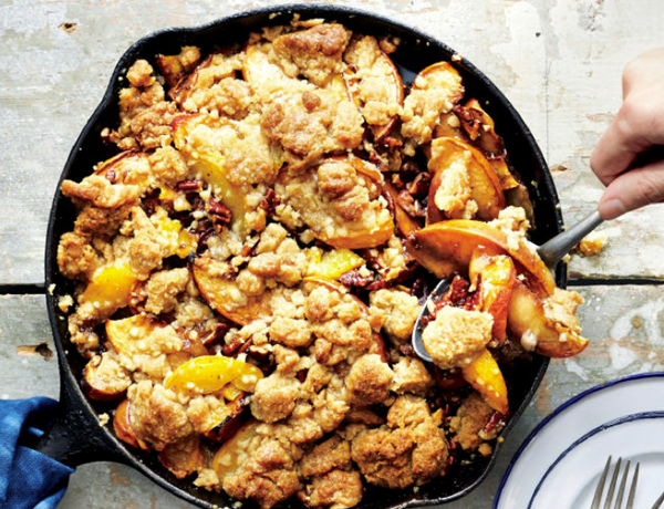 Iron-skillet peach crisp