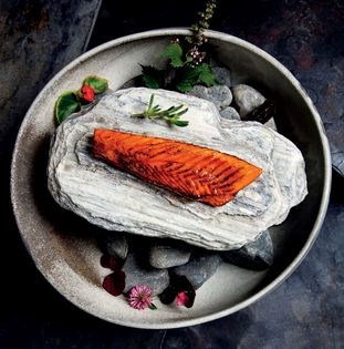 Ishi yaki salmon belly