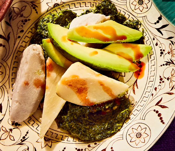 Island roots with cilantro pesto & avocado (Raíces isleñas con pesto de cilantrillo y aguacate)