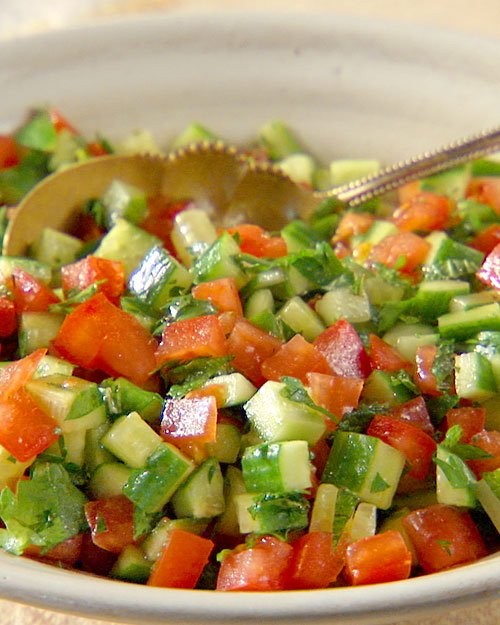 Israeli chopped salad