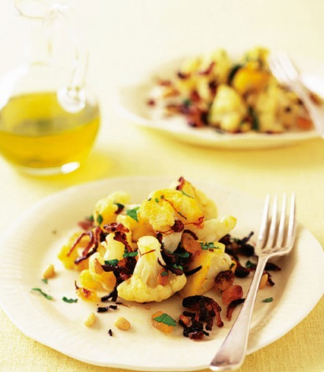 Italian cauliflower salad (Cavolfiore a Riminati)