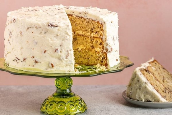 Italian cream cake 