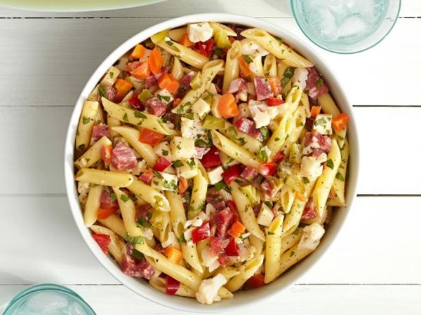 Italian-deli pasta salad 