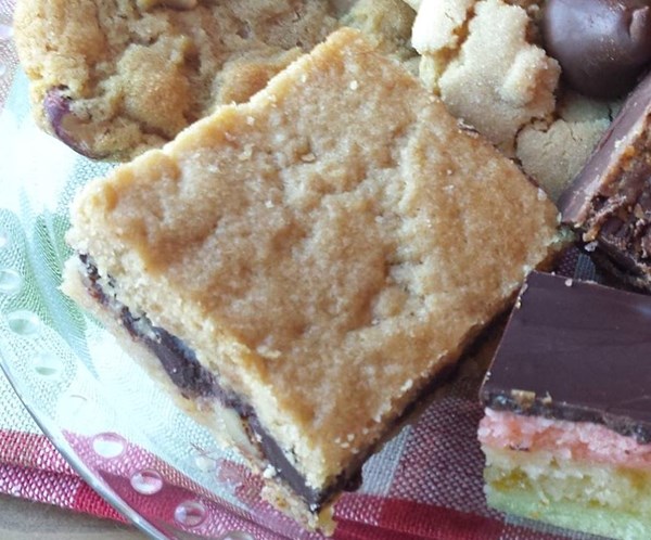 Italian fudge filled cookies