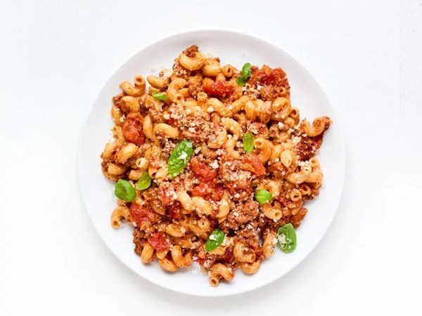 Italian macaroni with meat sauce