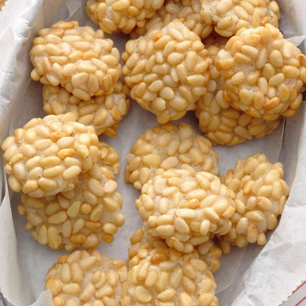 Italian pignoli cookies