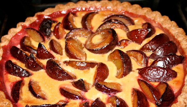 Italian plum tart (Tarte aux quetsches) 