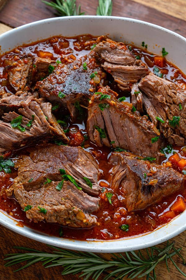 Italian pot roast (Straccato)