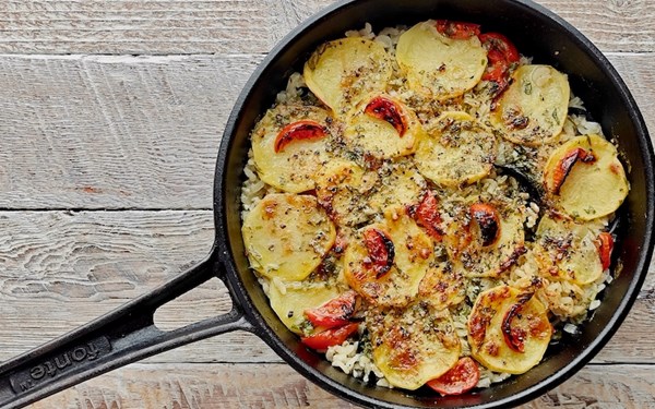 Italian rice-stuffed mussels (Tiella Barese: Riso, patate e cozze)