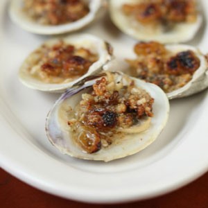 Italian stuffed clams (Clams Foriana)