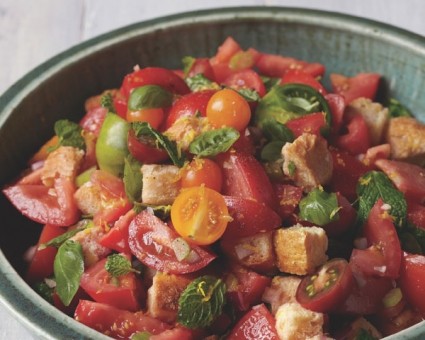 Italian tomato-bread salad