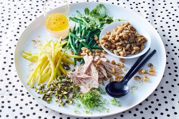 Italian tuna & bean salad with pistachio