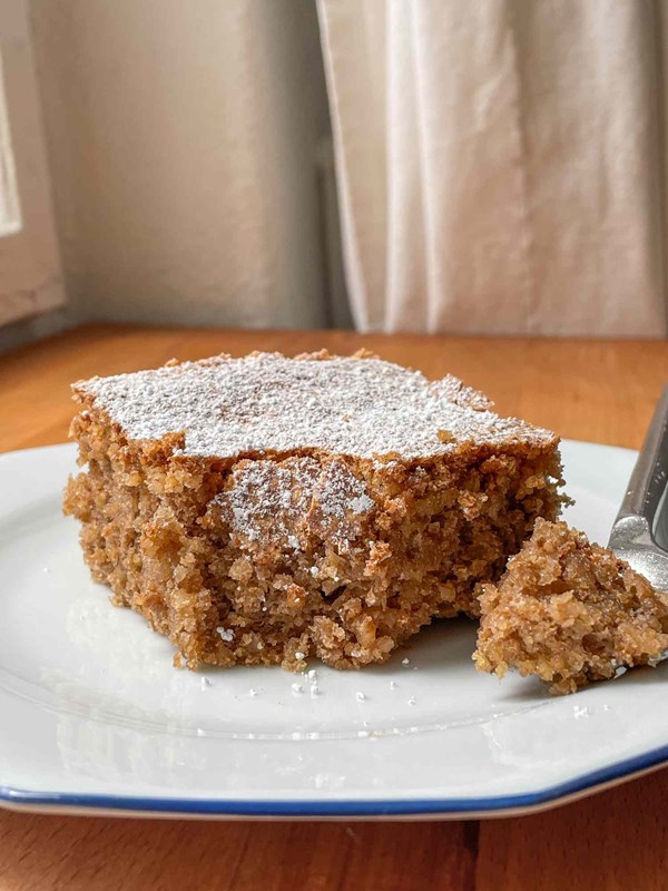 Italian walnut cake (Torta di noci)