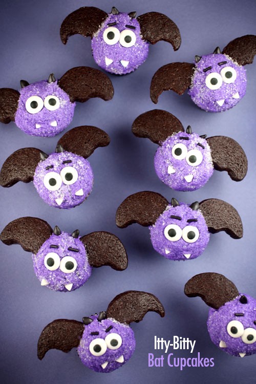 Itty-bitty bat cupcakes