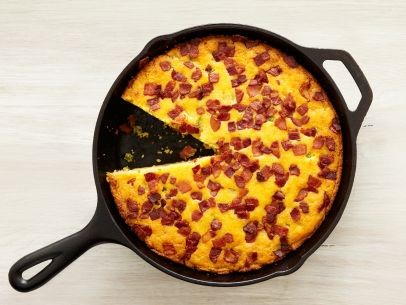 Jalapeño-bacon skillet cornbread