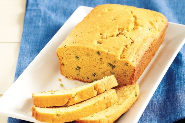 Jalapeño green onion ale corn bread