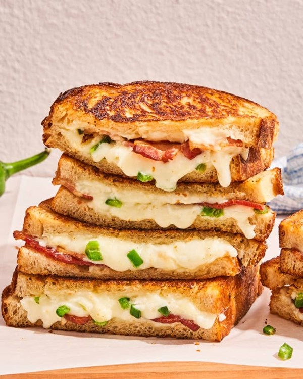 Jalapeño popper grilled cheese