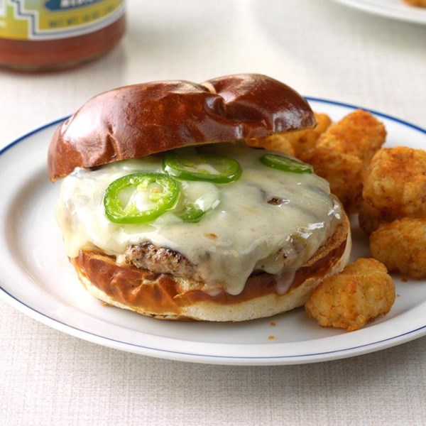 Jalapeño-Swiss turkey burgers 