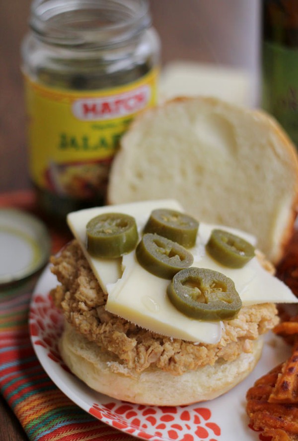 Jalapeno white bean burgers