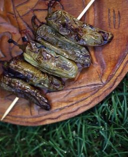Jalapeños with soy sauce (Chiles toreados)