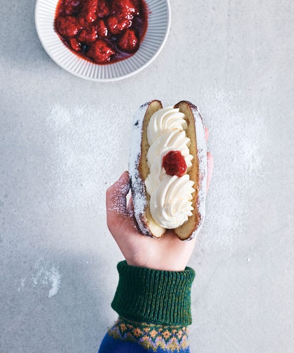 Jam & cream donuts 