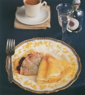 Jam-filled palacinche