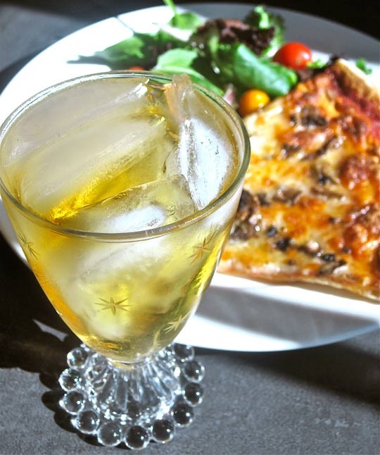 Jameson and ginger cocktail