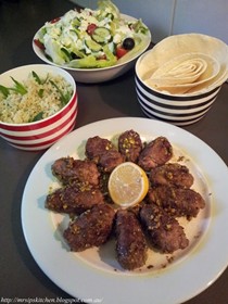 Jamie Oliver's 15 minute meals lamb kofte with pitta & Greek salad