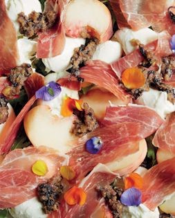 Jamón Ibérico, peaches, mozzarella and purple pesto