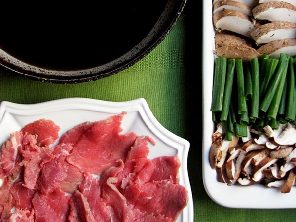 Japanese beef hot pot (Traditional sukiyaki)
