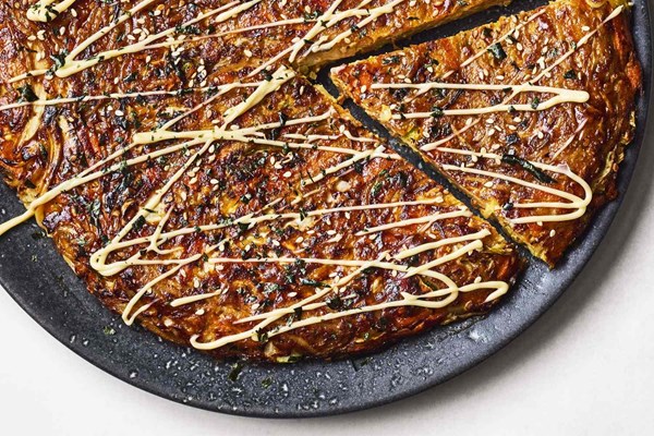 Japanese crispy noodle pancake (Sechiyaki)