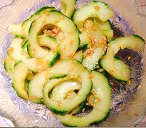 Japanese cucumber salad