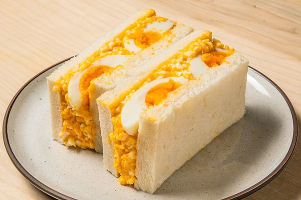 Japanese egg salad [sandwich] (Tamago sando)