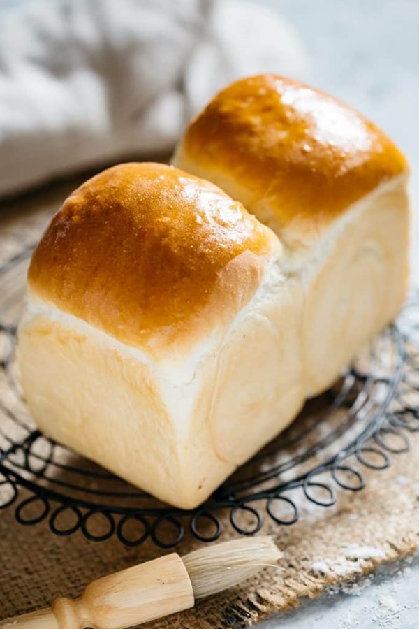 Japanese milk bread loaf (Shokupan)