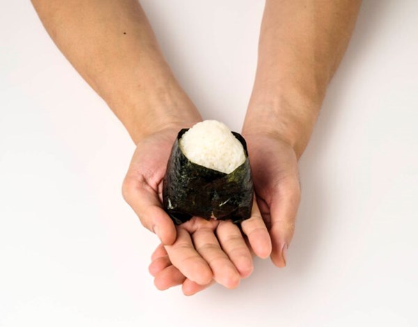 Japanese rice balls (Onigiri / Omusubi)