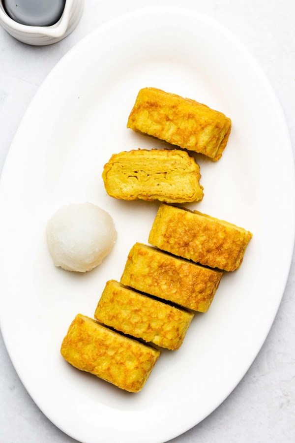 Japanese rolled omlette (Vegan tamagoyaki)