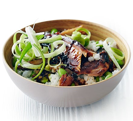 Japanese-style mackerel rice bowl 
